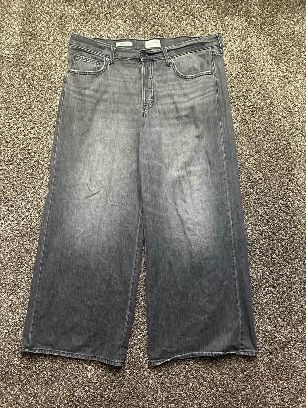 Universal Thread Men's Relaxed Wide-Leg Gray Jeans